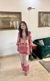 Meenal Narula review photo