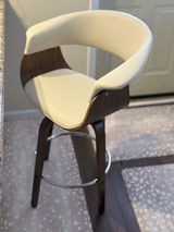 Lainey review photo