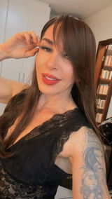 Isabelle Loureiro review photo