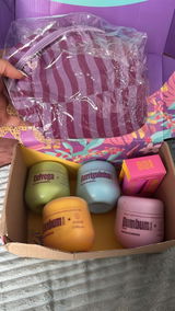 ANDREZA T. review photo
