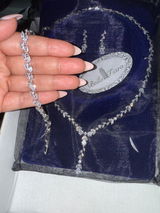 Alaisia review photo