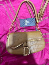 Amna review photo