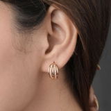 Nyla Parveen review photo