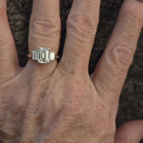 3.0CT Emerald Cut Moissanite Three Stone Diamond Engagement Ring