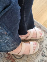 Lillian review photo