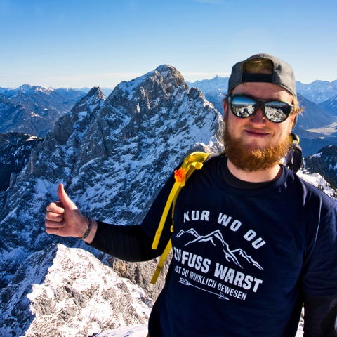 Nur wo du zu Fuß warst - Herren Organic T-Shirt'