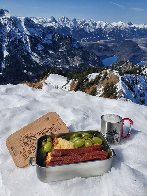 Meine Welt sind die Berge - Karabiner Tasse'