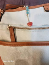 Vickianne review photo