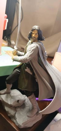 Aragorn Figure (Unpainted) | Lord Of The Rings | Resin 3d printed Model | DIY kit