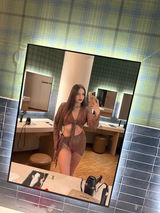 Valeria review photo