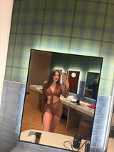 Valeria review photo