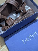Shehzeen Bux review photo
