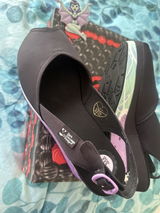 L. review photo