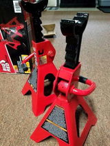Timothy Bradley review photo