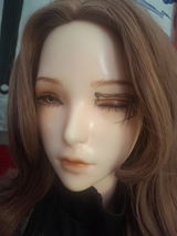 M. review photo