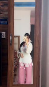 Deepti Bhati review photo