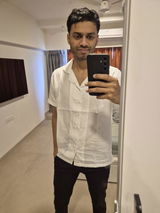 Karan Sharma review photo