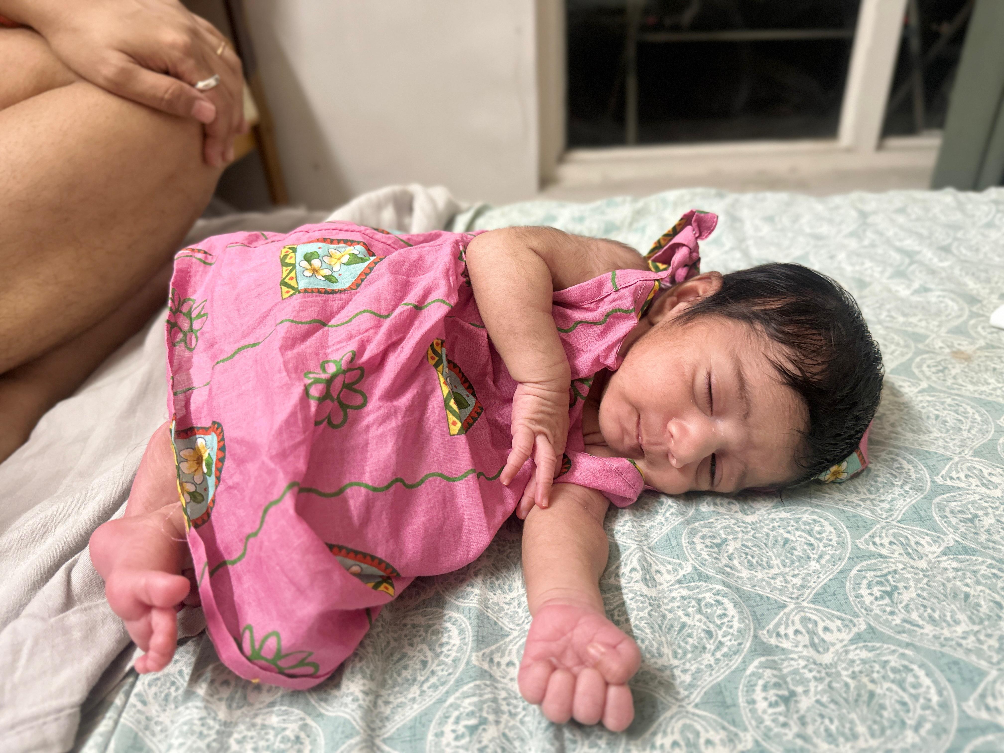 Akanksha Dixit review photo