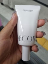 q**** review photo