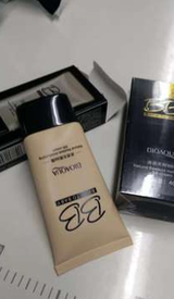 Nicole May review photo