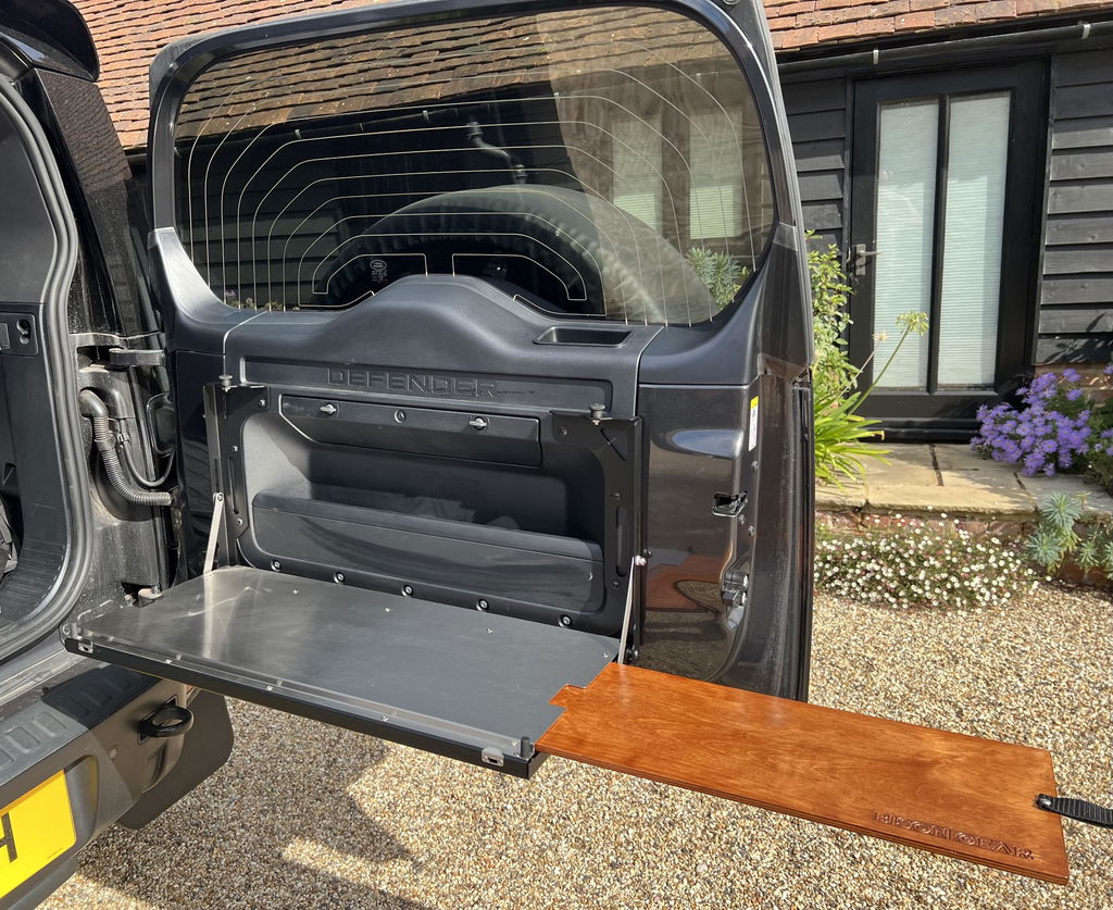 Drop-Down Tailgate Table - Defender (L663)
