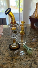 M. review photo
