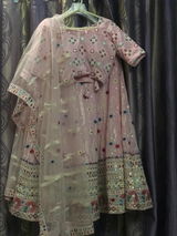 Nistha Roy review photo