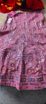 Seema review photo