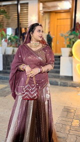 Nidhi soniee review photo