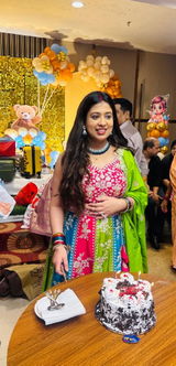 Sushmita review photo