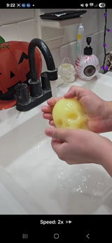 Skull Soap (Lemon)