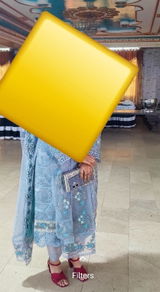 Farhat Shahzad review photo