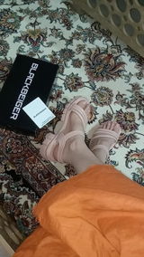 Haniya Noor review photo