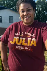 Julia review photo