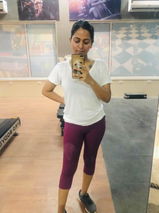 Ishanee Sharma review photo