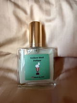 Amna review photo