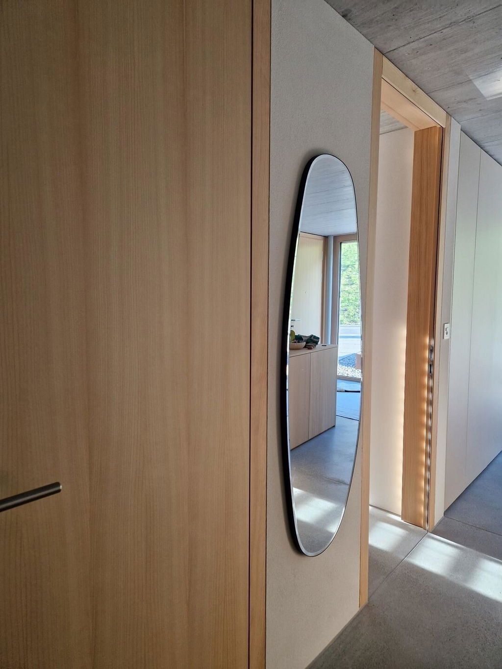 Opal Mirror Large | 150 x 55 cm