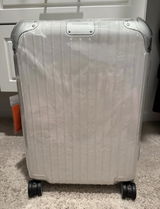 Ella review photo