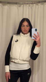 laur review photo