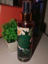 Afifa Khan review photo