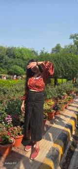 bharti pandey review photo
