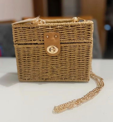 Bolsa de Praia Chique Trançada Serena