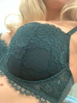 Isabell review photo