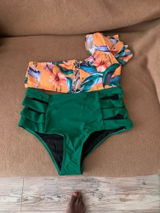 Emely review photo