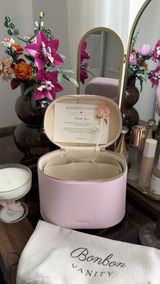 Manon B. review photo