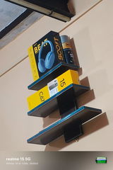 Safdar Zia review photo