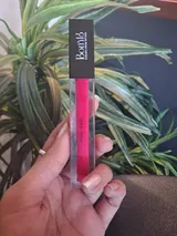 Isha review photo