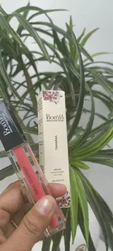 Saachi review photo