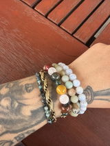 Em H review photo