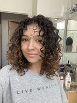 Victoria Saldivar review photo